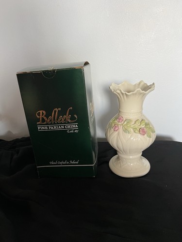 Belleek porcelain ribbon - ,