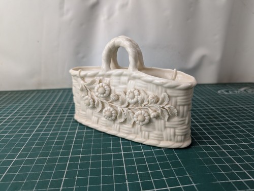 Vase antique belleek ireland - vase,