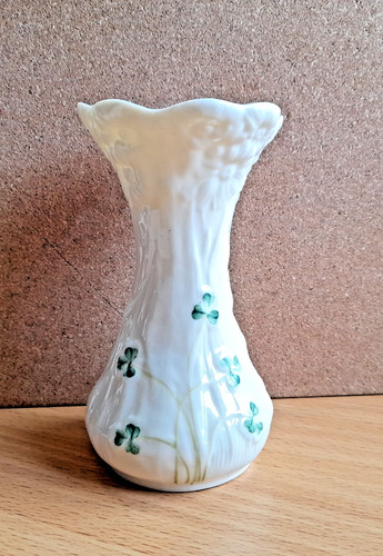 Vintage belleek daisy - vintage,