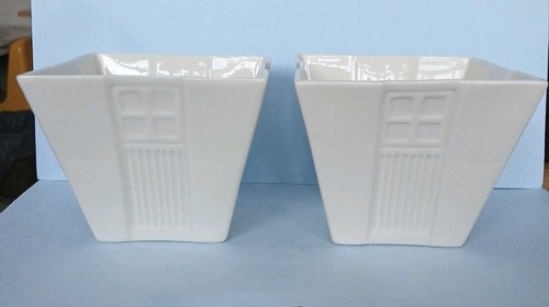 Pair cream small belleek - cream,