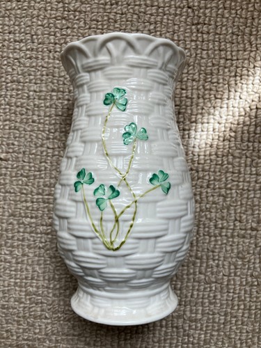 Belleek kylemore vase - belleek, 6"