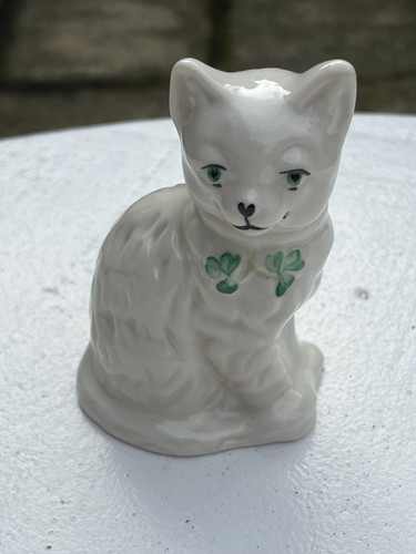 Irish belleek cat great - belleek, in