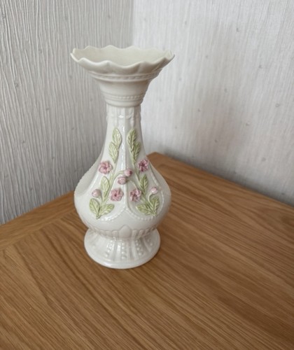 Belleek vase with embossed - with,