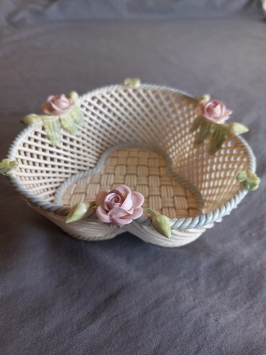 Belleek shamrock and rose - and,