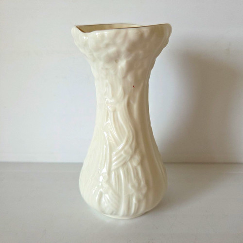 Vintage beleek bud vase - bud,