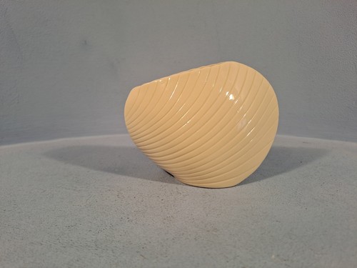 Unusual modern belleek - modern,