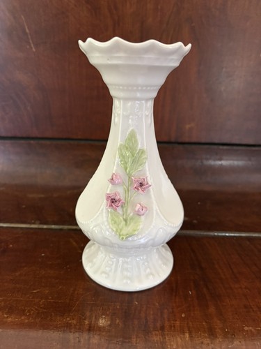 Belleek vintage vase withe - vase,