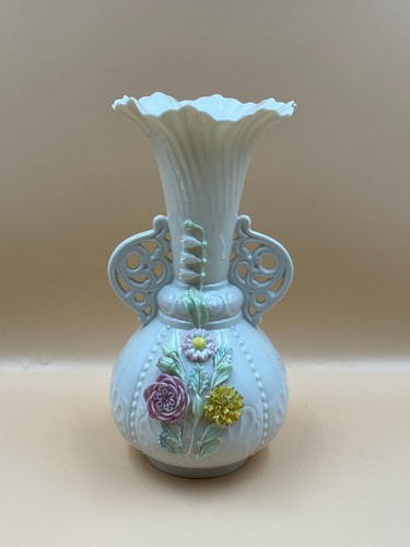 Beautiful belleek vase circa - beautiful,