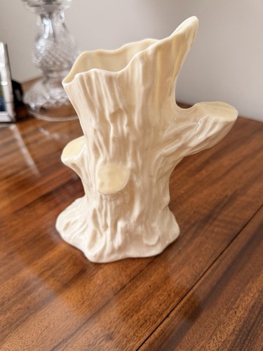 Vintage belleek tree trunk - vintage,
